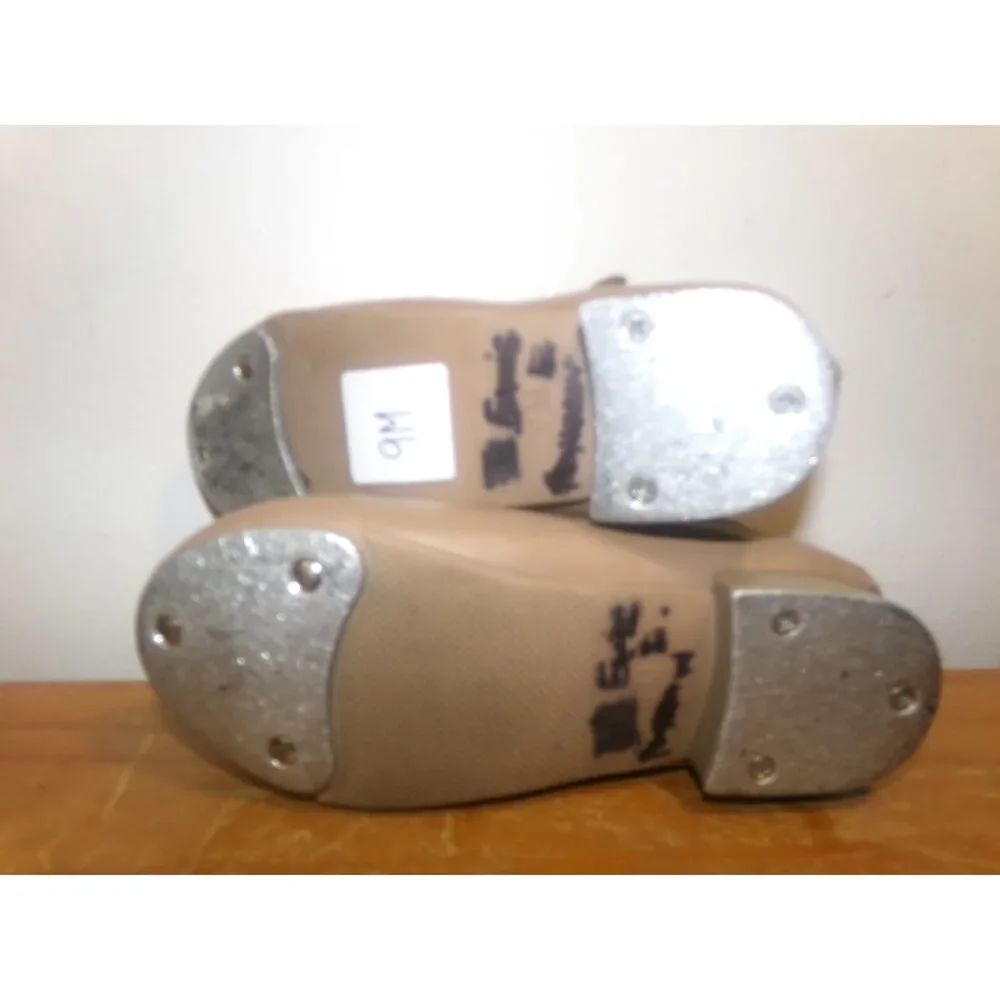 Pre-Owned Dance Tap Shoes Danshuz 534 Girl's 9M Tan Mary Jane Easy Strap
